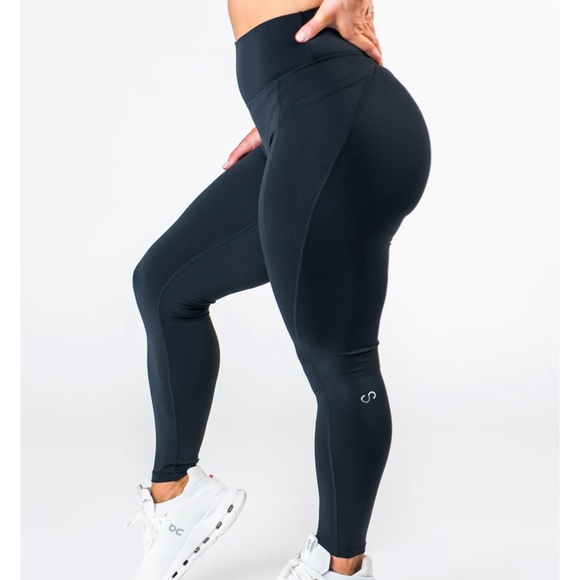 Curvesncombatboots Pants - Curves and Combatboots Black Booty Scrunch leggings